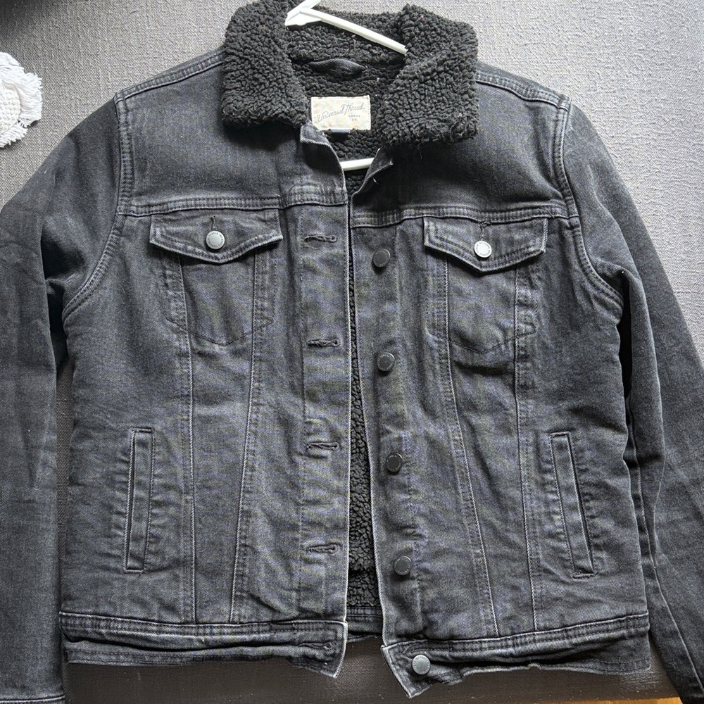 Universal Thread Charcoal Black Sherpa-Trim Denim Jacket